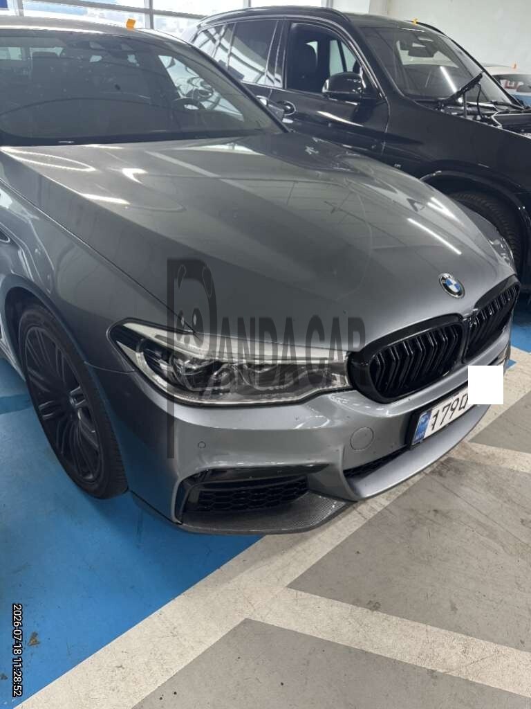 2020 BMW 530e iPerformance M Sport Package, photograph 4