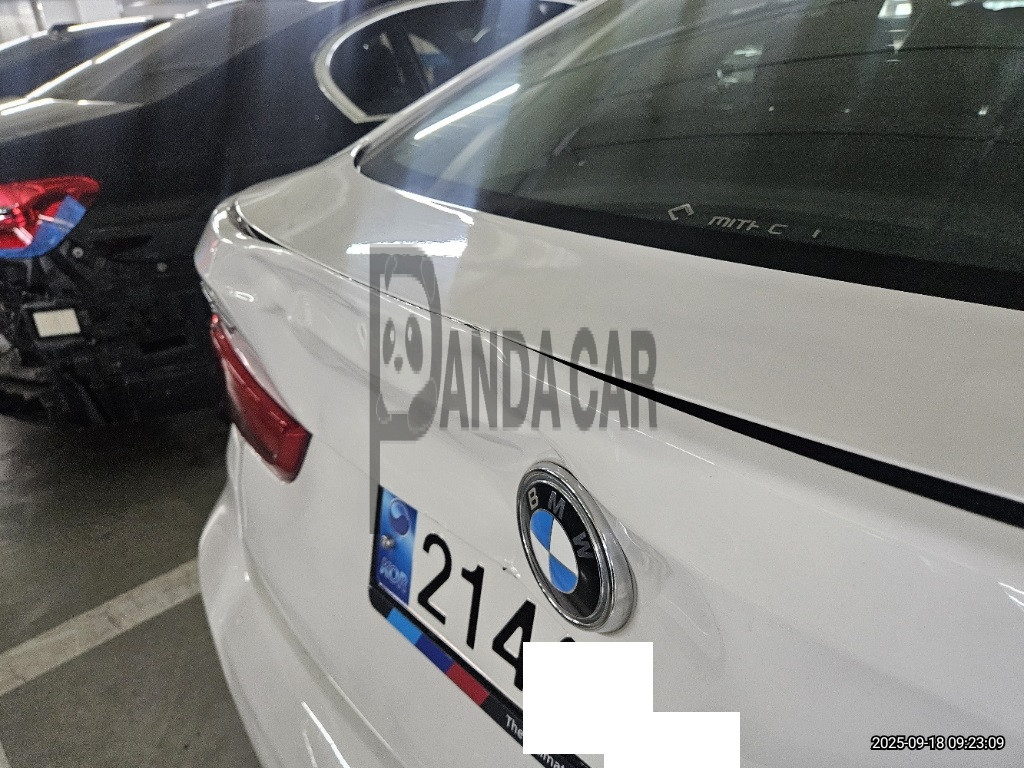 2018 BMW 320d Gran Turismo, photograph 2