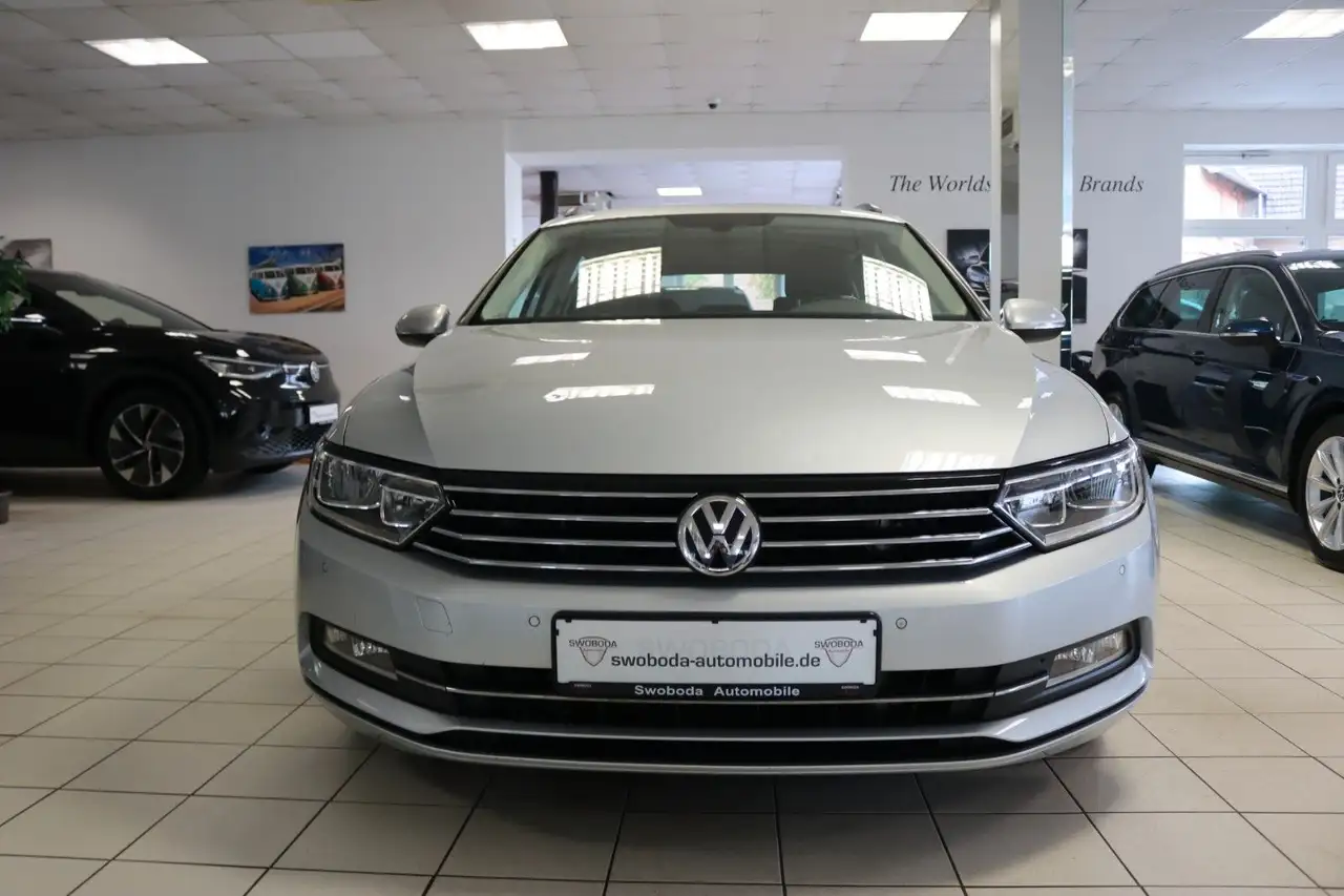 2016 Volkswagen Passat Variant Comfortline Start-Stop ACC PDC, photograph 4