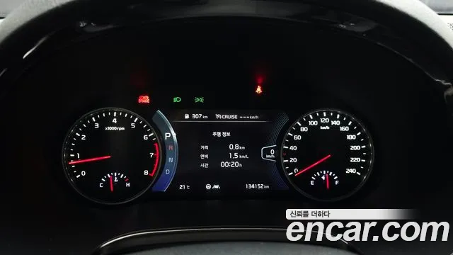 Kia Seltos Gasoline 1.6 Turbo 4WD — photo 1 of 30