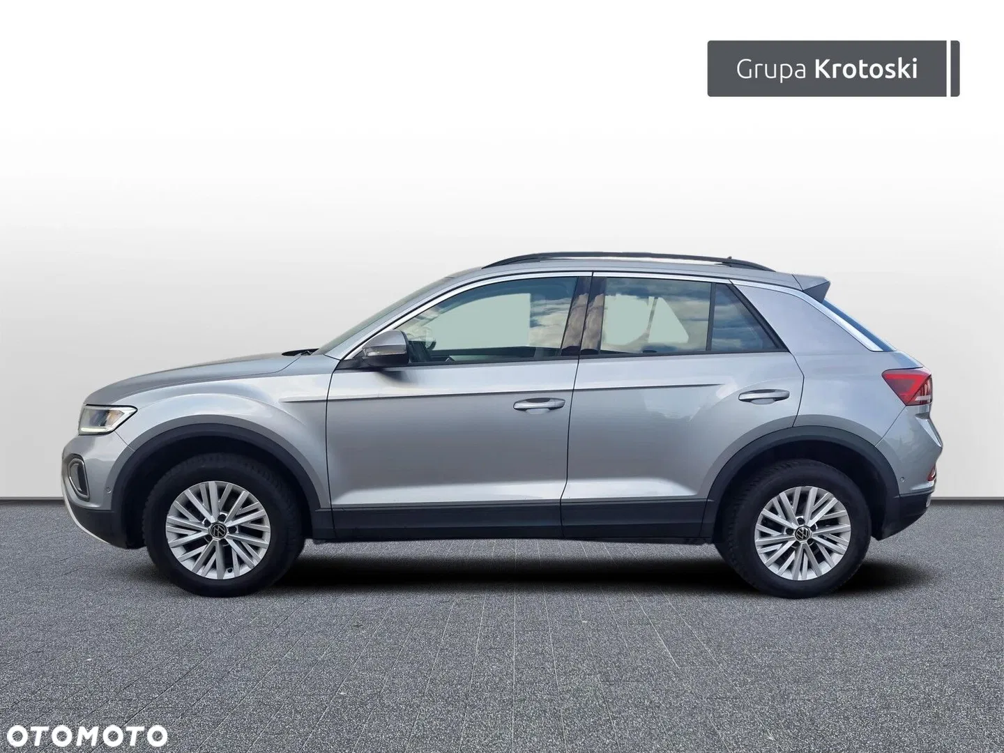 2023 Volkswagen T-Roc 1.5 TSI Life DSG, photograph 3