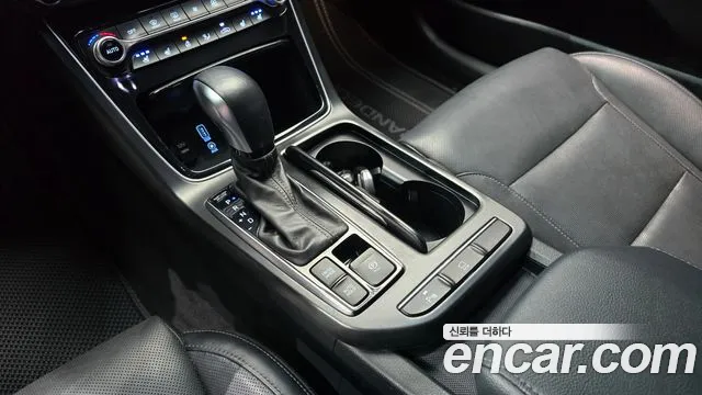 Hyundai Grandeur 2.4 Premium — photo 1 of 32