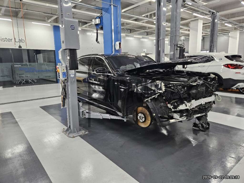 2024 BMW 740i xDrive, photograph 3
