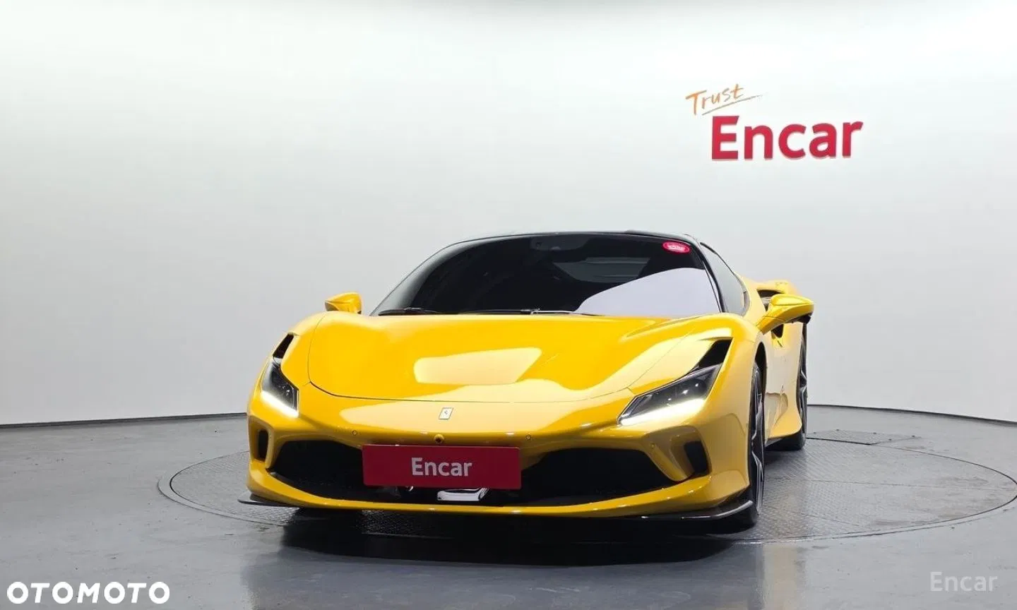2020 Ferrari F8 Tributo, photograph 2