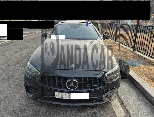 2023 Mercedes-Benz MercedesAMG E53 4MATIC + Coupe, photograph 1