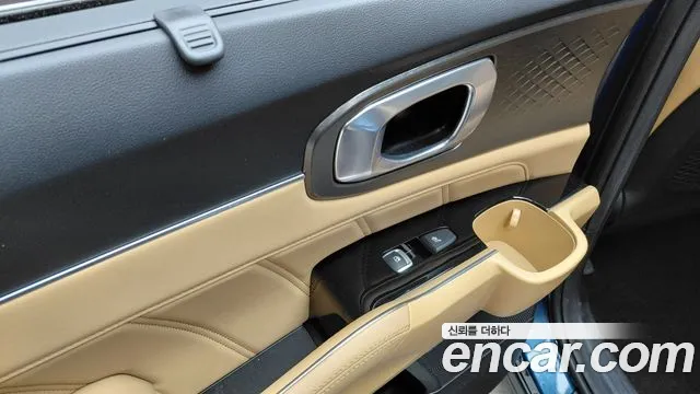 2022 Kia Sorento Diesel 2.2 2WD, photograph 2