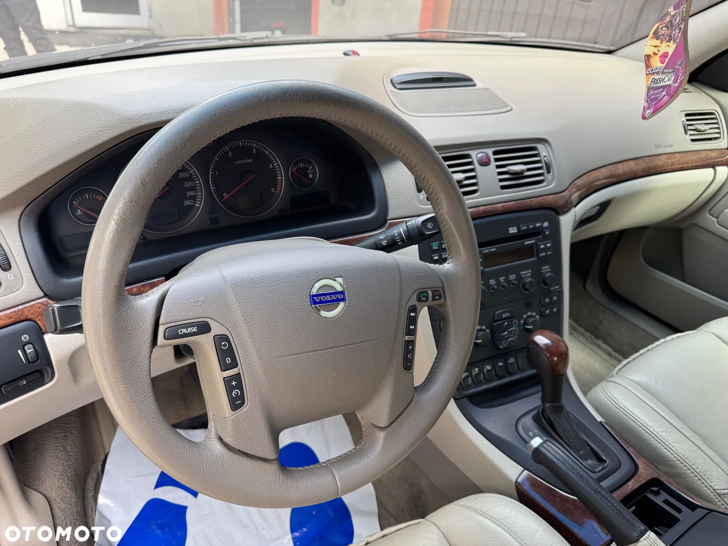 2006 Volvo S80 2.4D5 Executive, photograph 4