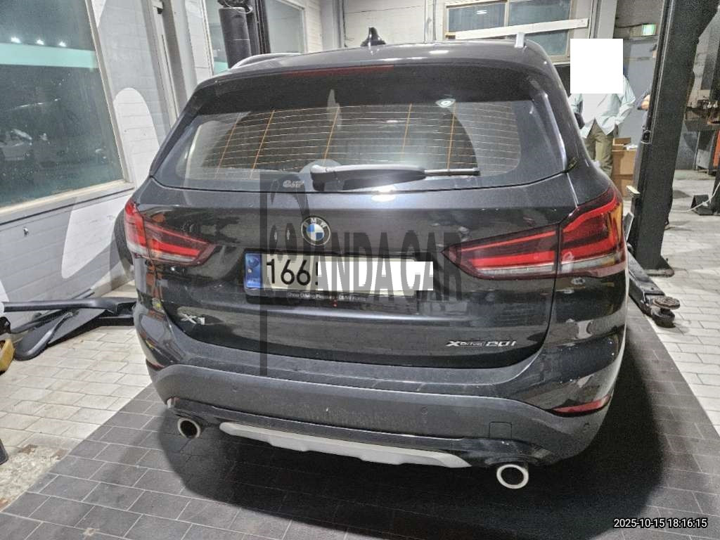 2021 BMW X1 xDrive20i, photograph 6
