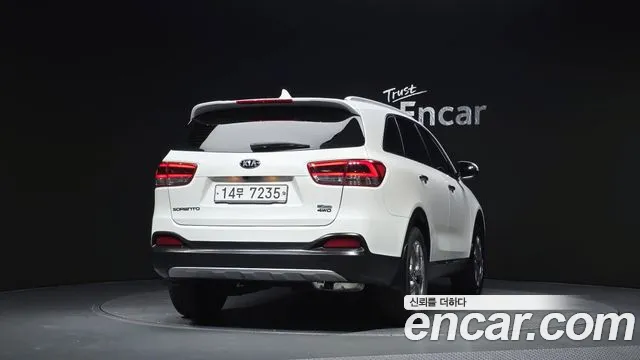 Kia Sorento Diesel 2.0 4WD — photo 1 of 30