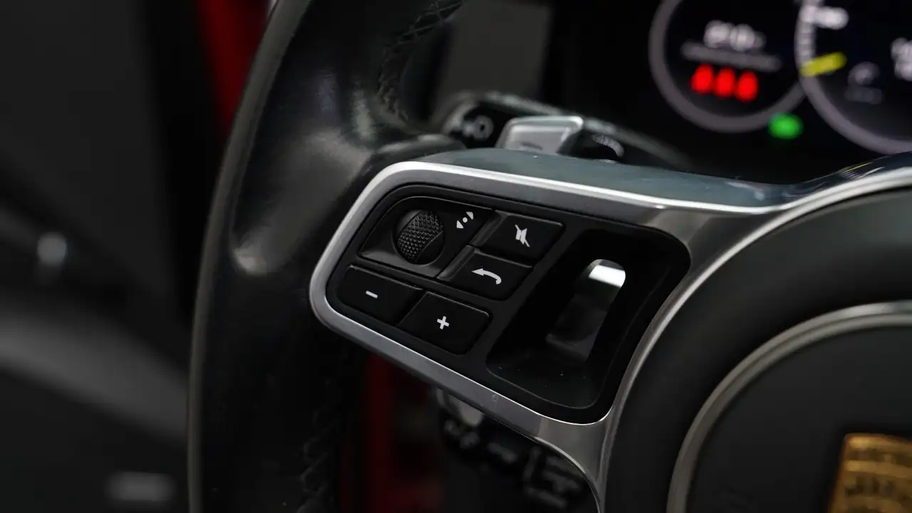 2021 Porsche Cayenne Coupe *SPORT-CHRONO*PANO*, photograph 11