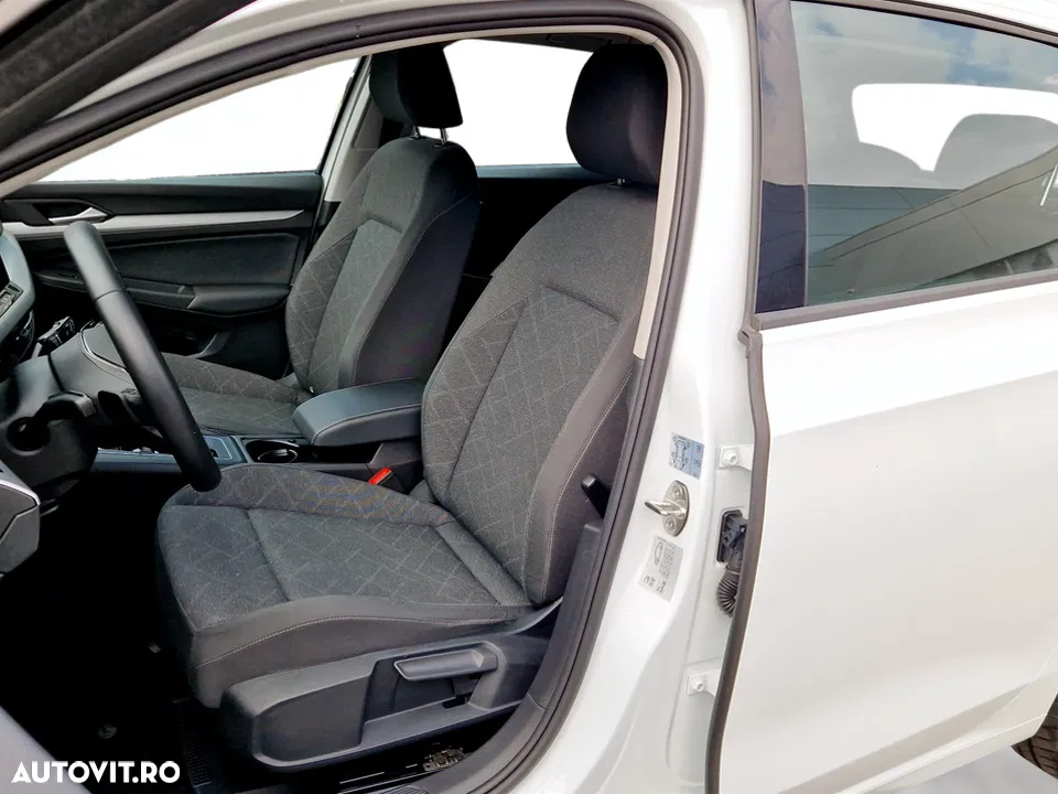 2023 Volkswagen Golf 1.5 eTSI ACT DSG MHEV Life, photograph 9