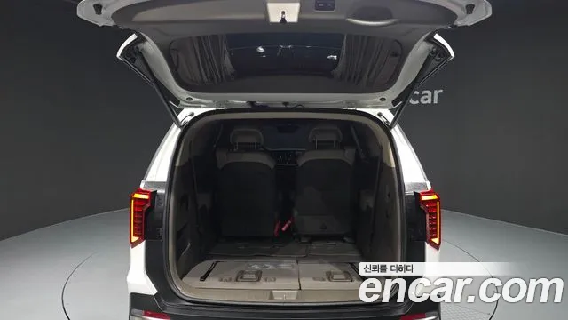 2024 Kia Canival HEV 7-Seater Hi Limousine, photograph 3