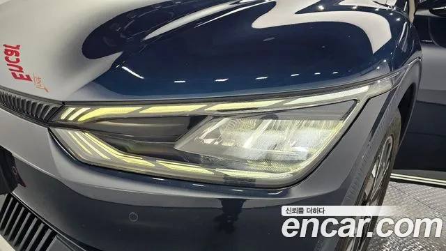 2022 Kia EV6 Long Range, photograph 3