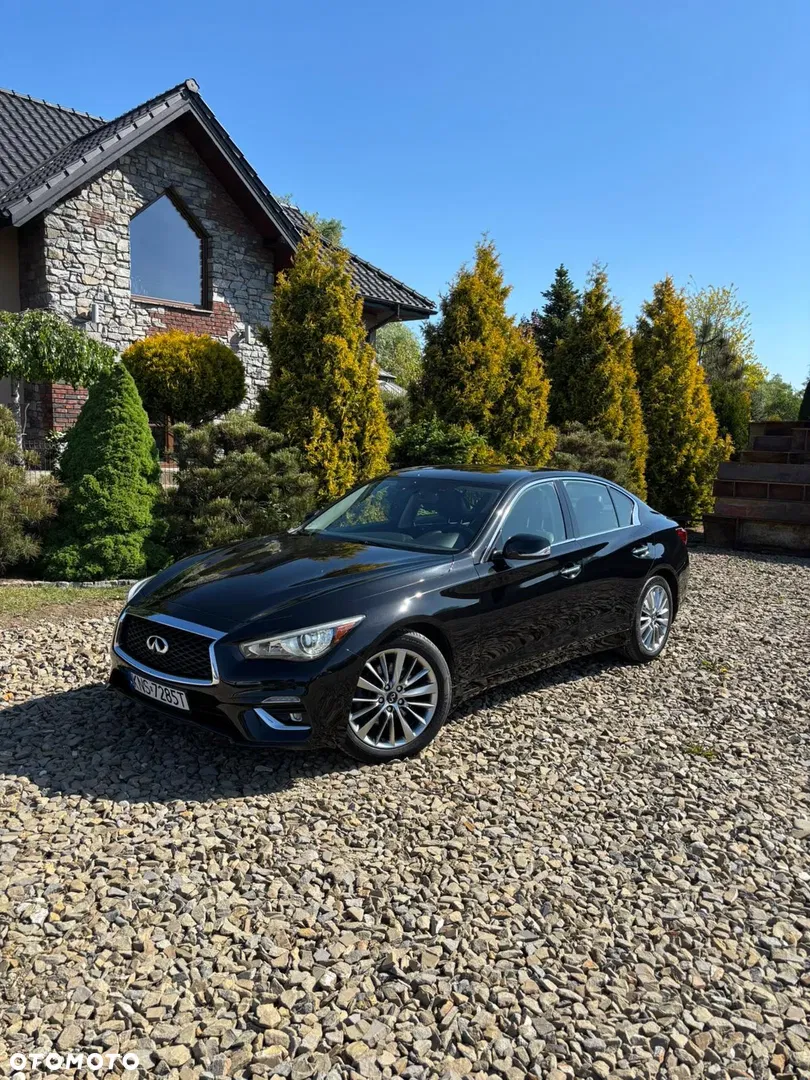 Infiniti Q50 — photo 1 of 11