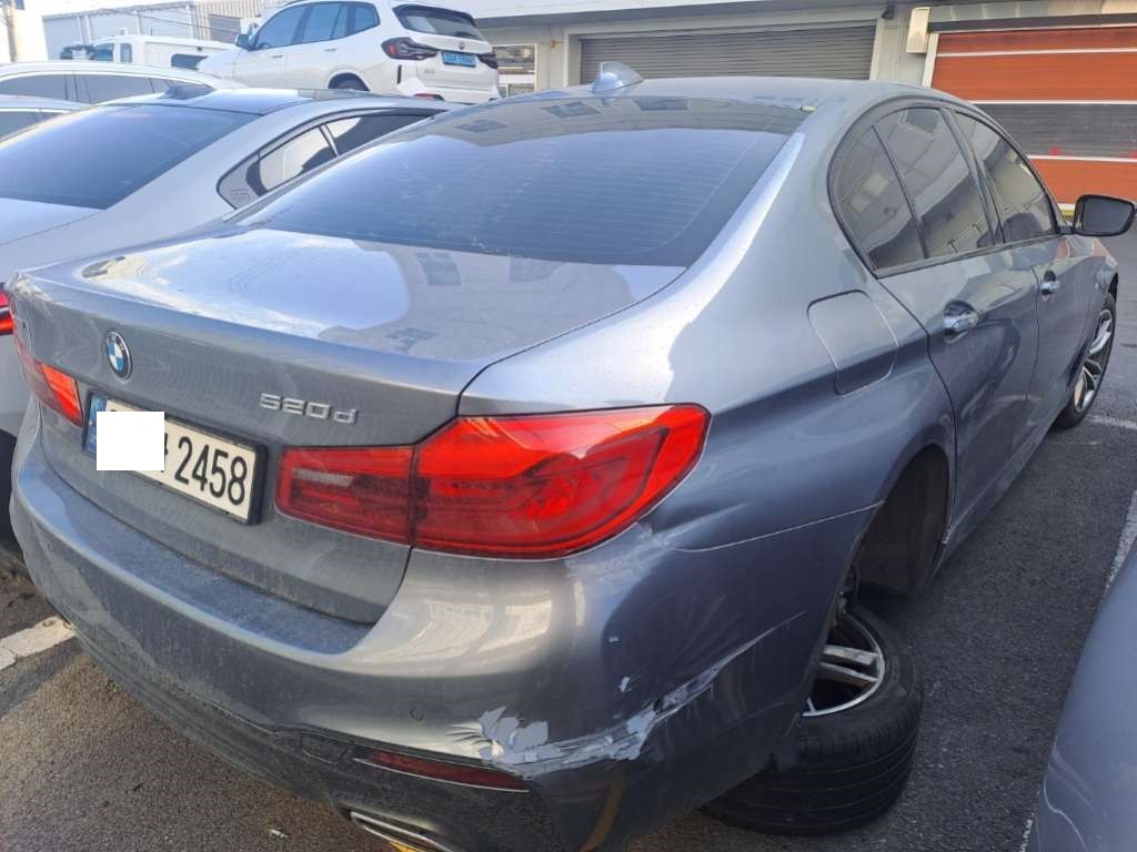 2017 BMW 520d xDrive, photograph 4