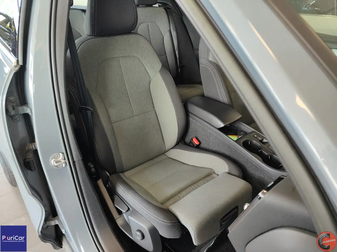 2022 Volvo XC40 T4 Recharge PHEV Auto Navi Camera+Sensori Keyless, photograph 5