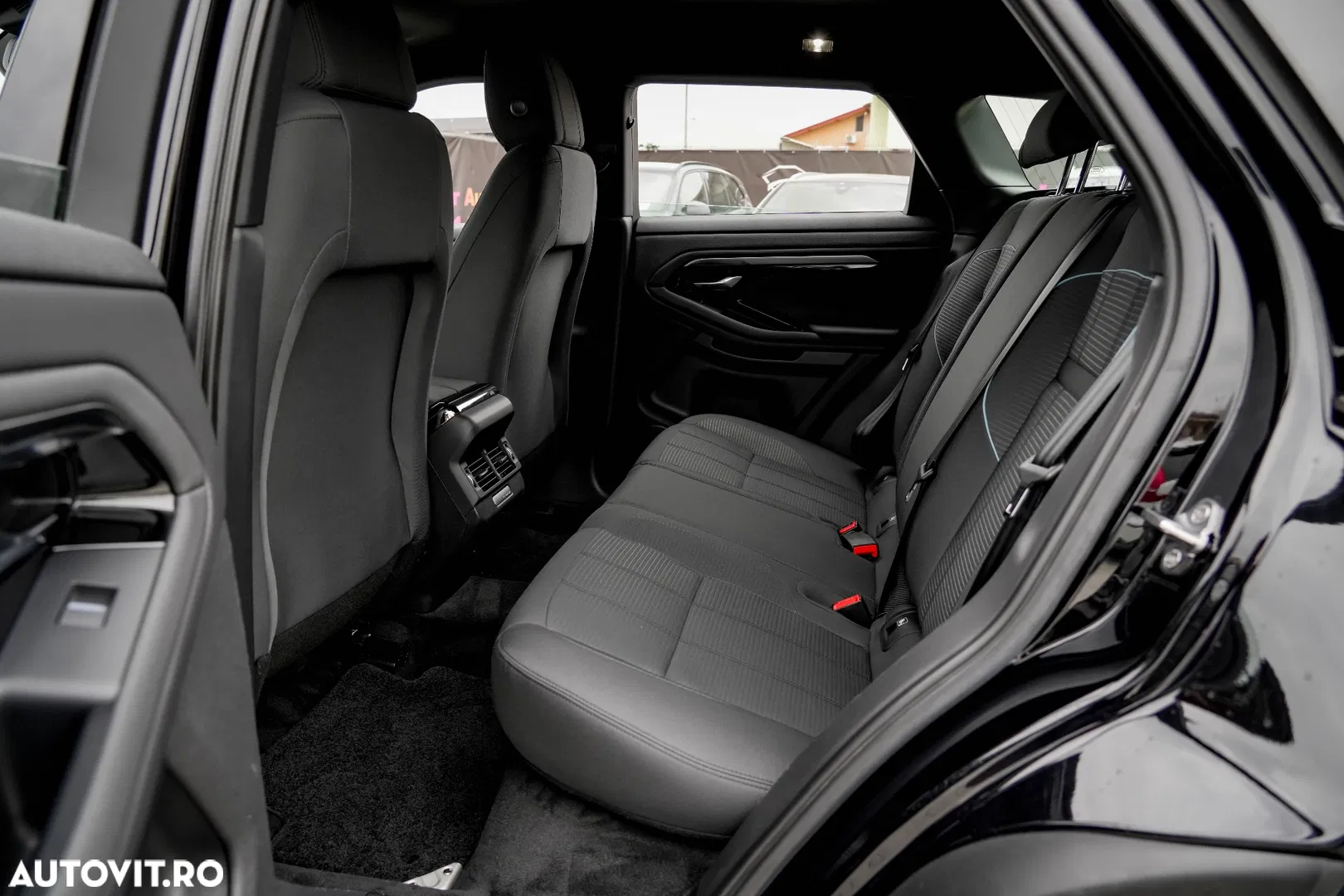 2020 Land Rover Range Rover Evoque 2.0 D150 R-Dynamic HSE, photograph 9