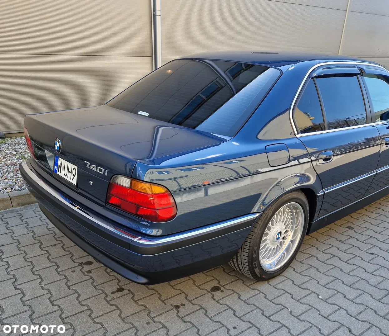 1995 BMW Seria 7 740i V8, photograph 4