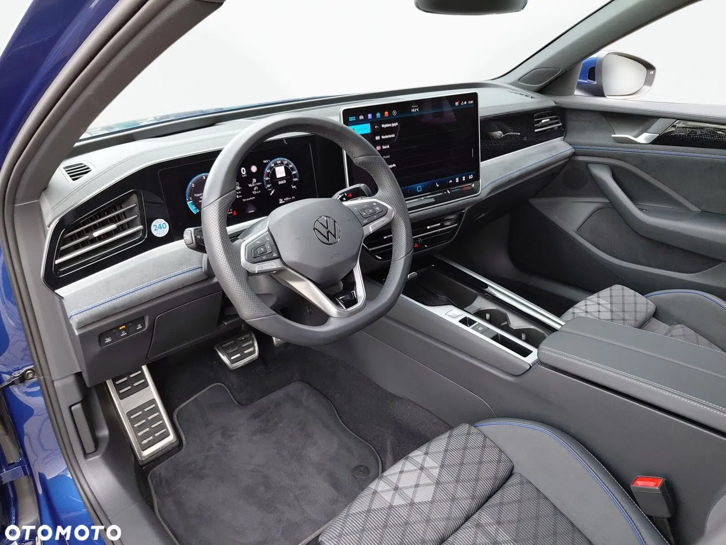 2025 Volkswagen Passat 2.0 TDI SCR Style DSG, photograph 9
