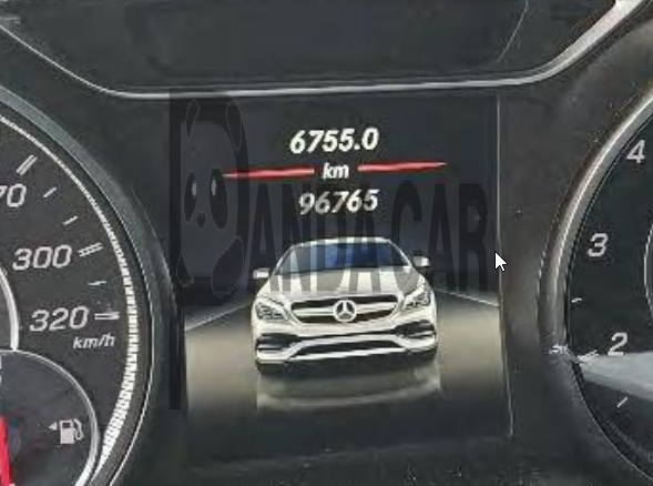 2019 Mercedes-AMG CLA45 4Matic, photograph 3