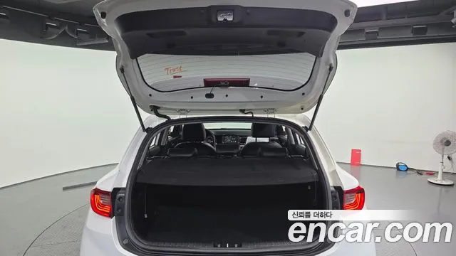 2019 Kia Stonic Diesel 1.6, photograph 12