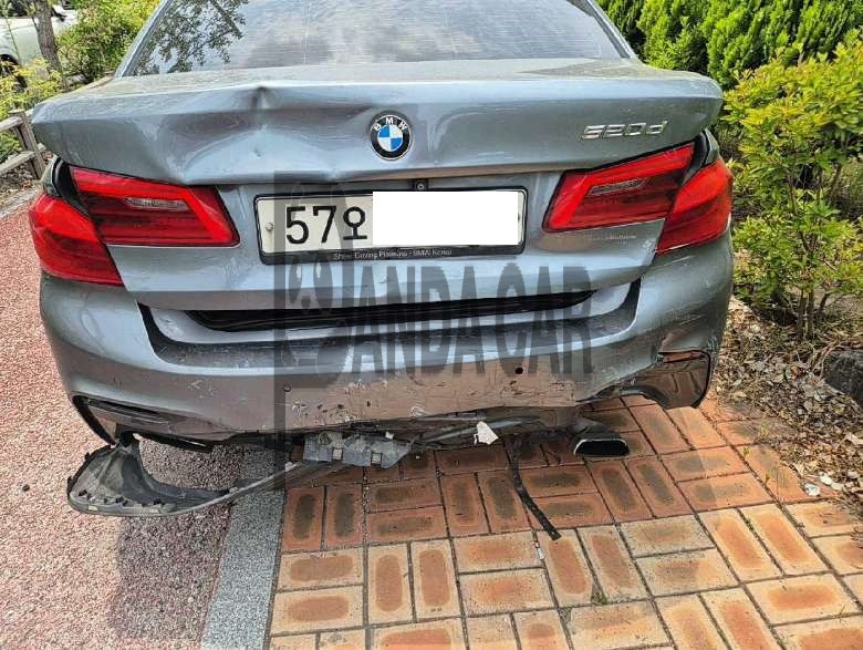 2018 BMW 520d, photograph 1