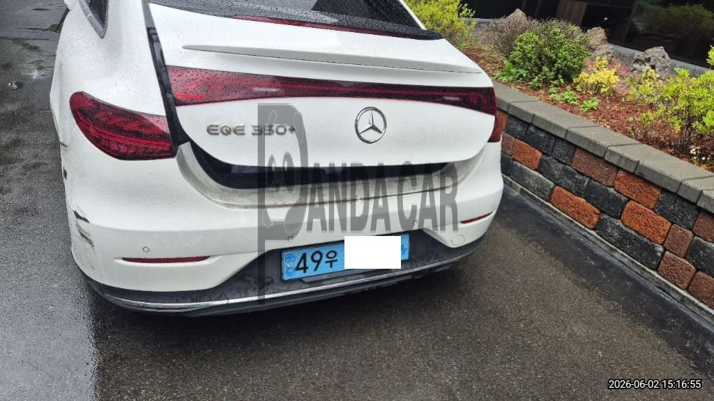 2022 Mercedes-Benz EQE350 +, photograph 8