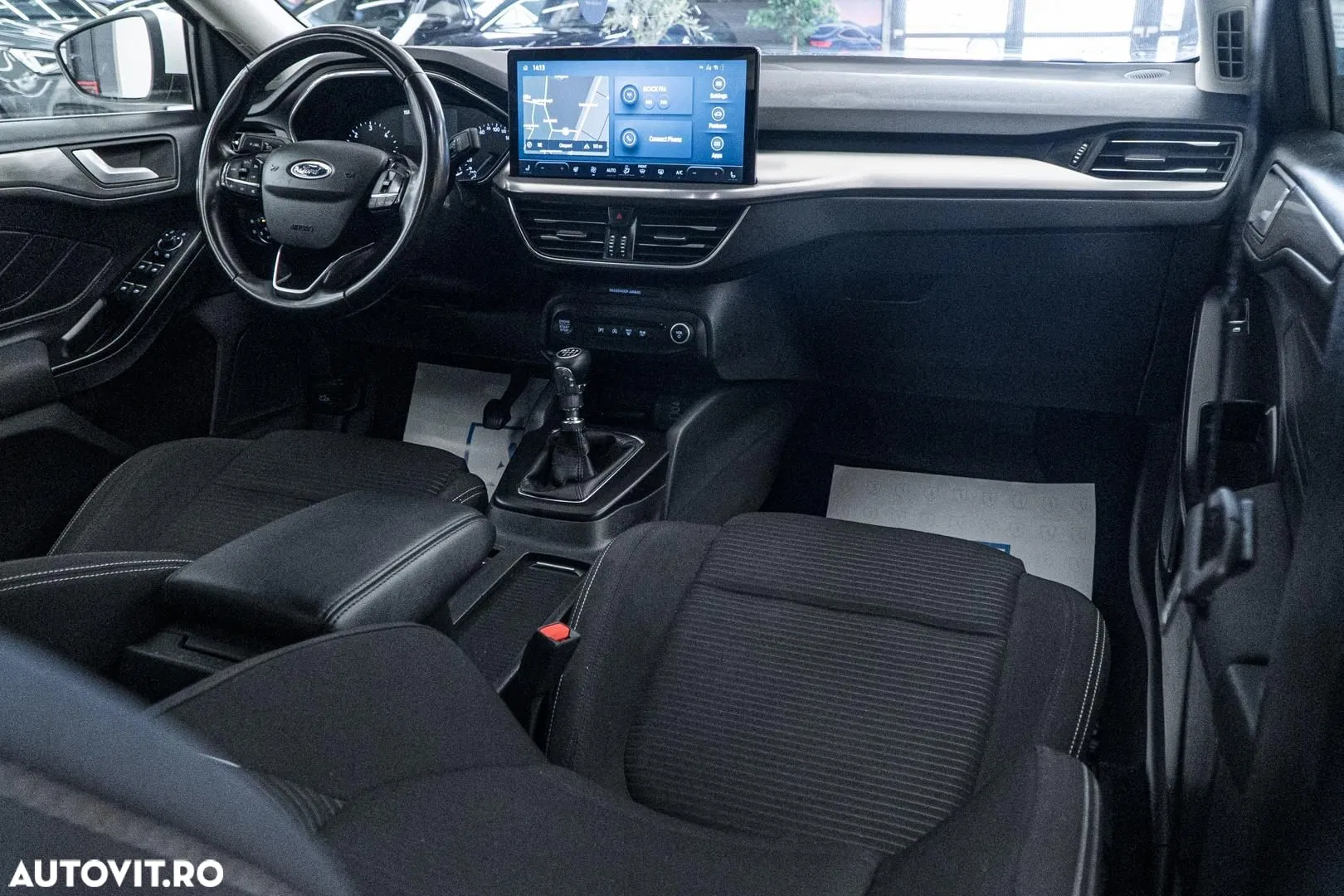 2022 Ford Focus 1.5 EcoBlue Titanium, photograph 2