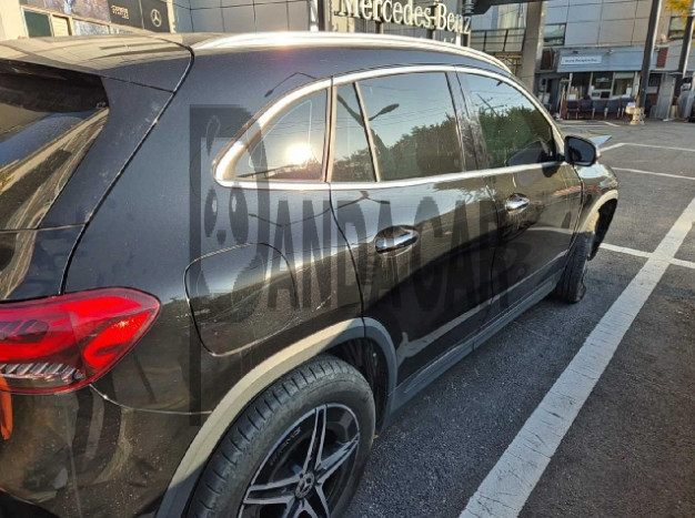 2023 Mercedes-Benz EQA250, photograph 2