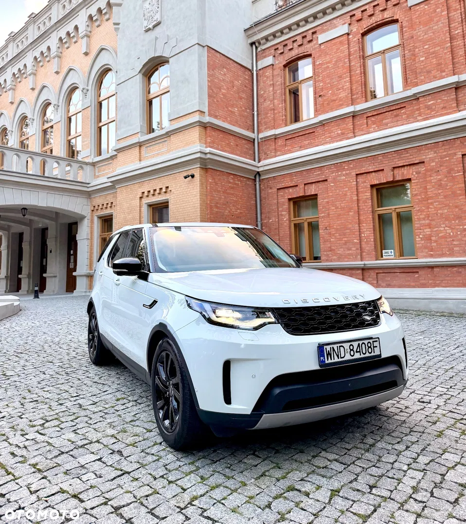 Land Rover Discovery 2.0 P300 S — photo 1 of 34