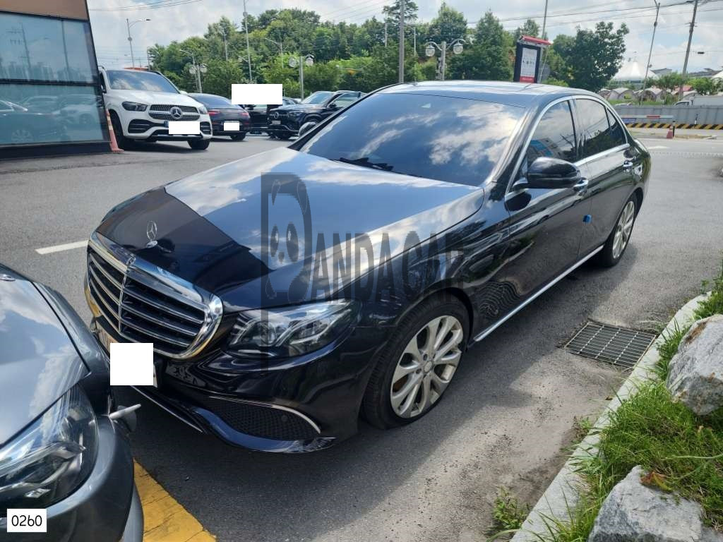 2017 Mercedes-Benz E220 d, photograph 4