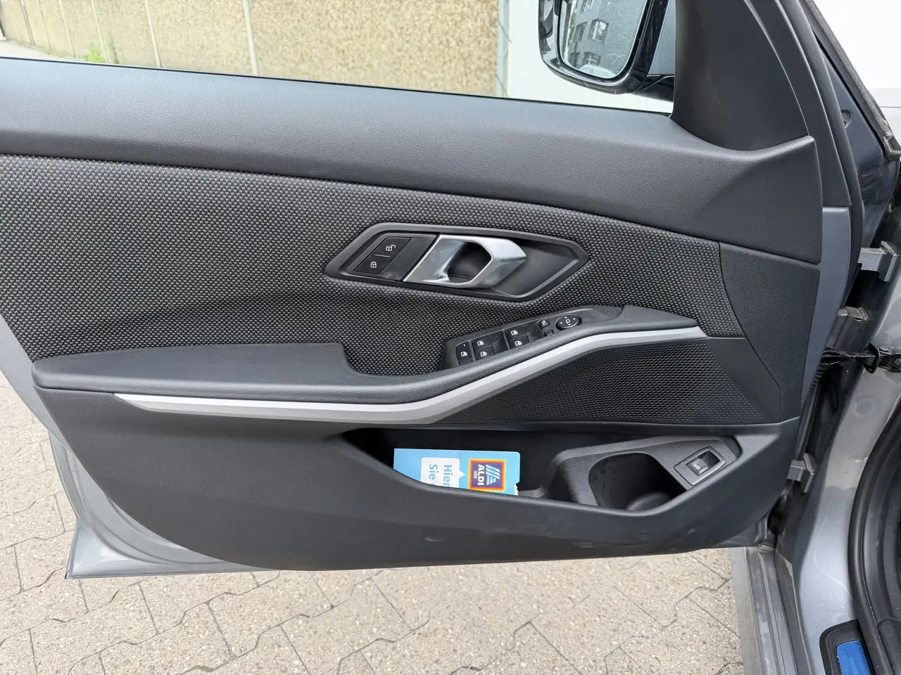 2023 BMW 320 d Touring xDrive Aut.   Widescreen   TOTW., photograph 5