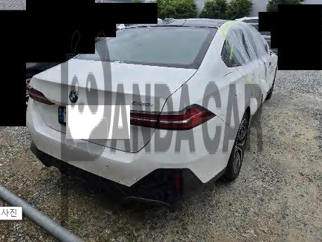 2024 BMW 520i, photograph 2