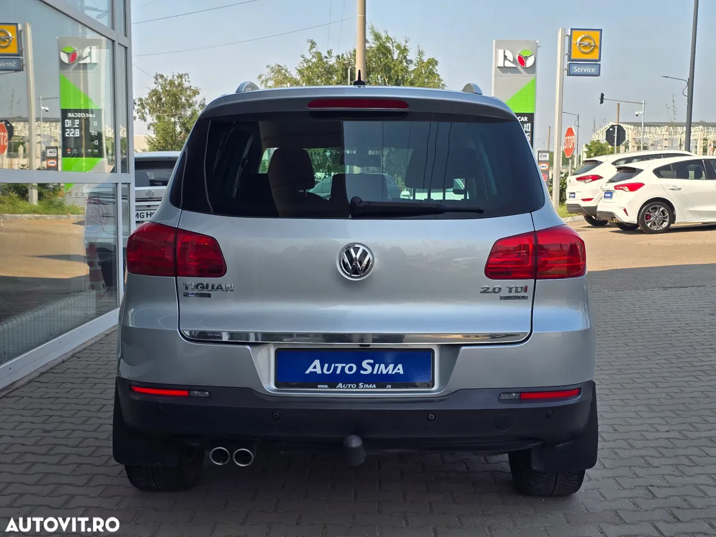 2014 Volkswagen Tiguan 2.0 TDI DPF 4Motion BlueMotion Technology DSG Sport & Style, photograph 6