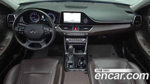 2017 Hyundai Grandeur 3.0 Exclusive, photograph 10