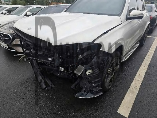 2023 Mercedes-Benz GLE 450 4MATIC, photograph 3