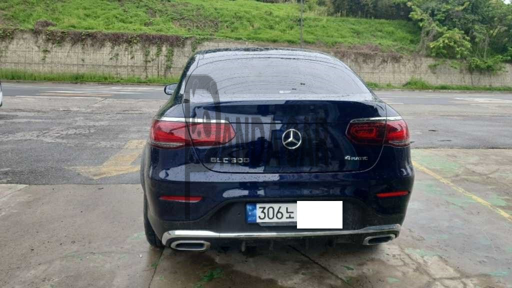 2023 Mercedes-Benz GLC300 4MATIC Coupe, photograph 1