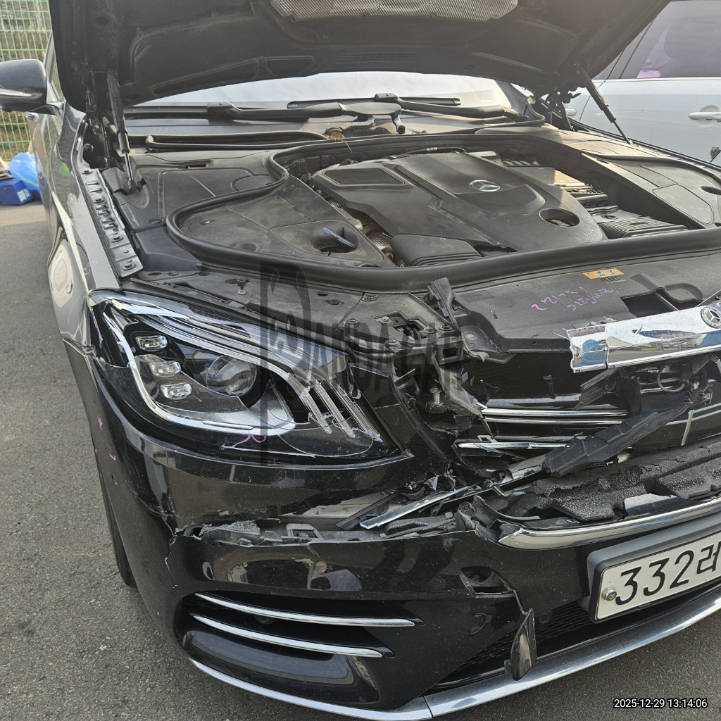 2018 Mercedes-Benz S350 d 4Matic, photograph 2