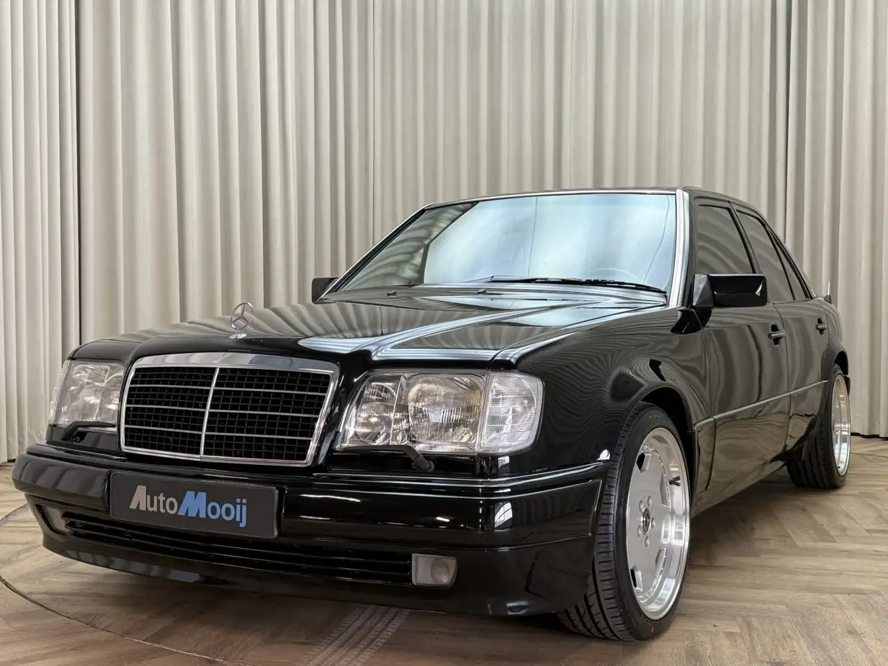 1992 Mercedes-Benz 500 200-500 (W124) 500E / 5.0 V8 / 326 PK / AMG Aero I, photograph 4