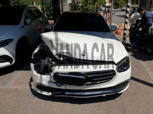 2021 Mercedes-Benz E450 4MATIC, photograph 1