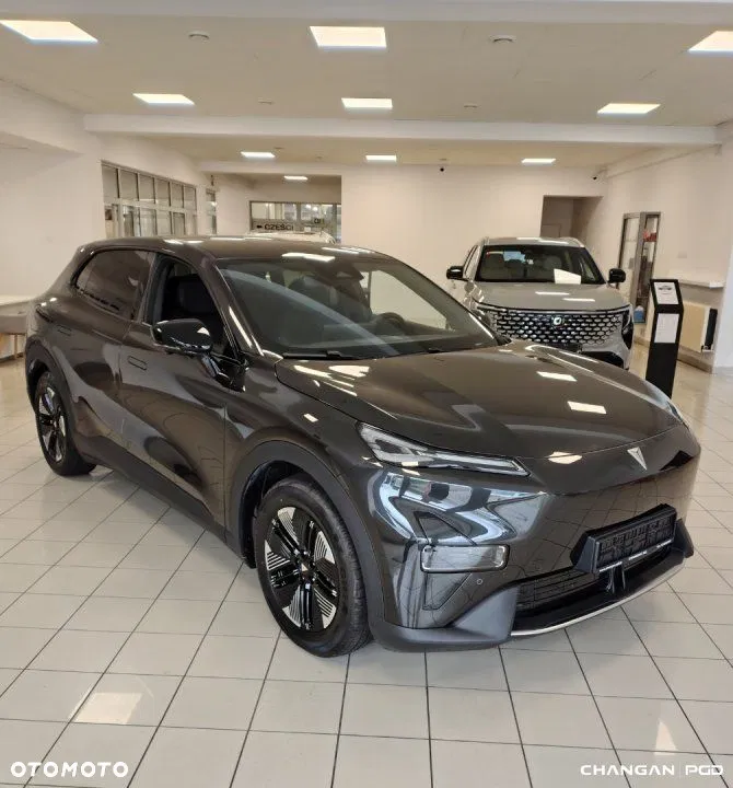 Changan Deepal S05 — photo 1 of 17
