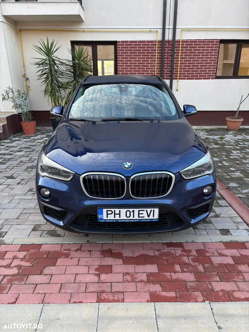 2017 BMW X1, photograph 2