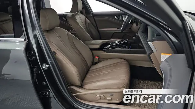 Kia K8 Noblesse — photo 1 of 32