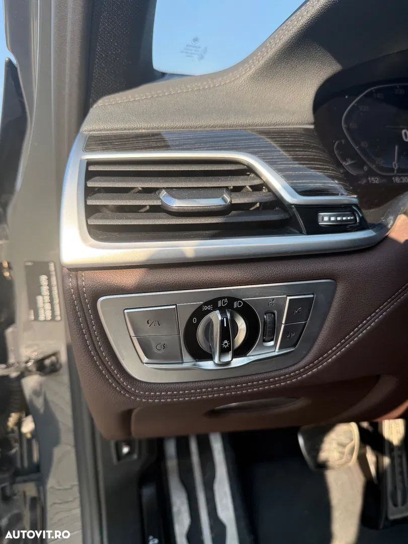 2019 BMW Seria 7 745Le xDrive AT PHEV, photograph 12