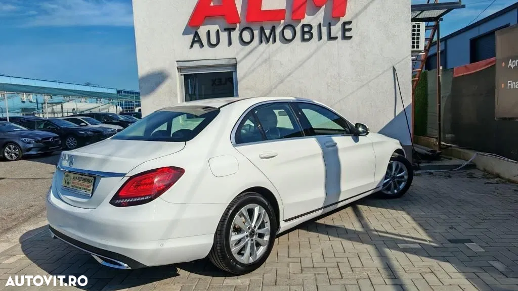 2019 Mercedes-Benz C, photograph 9