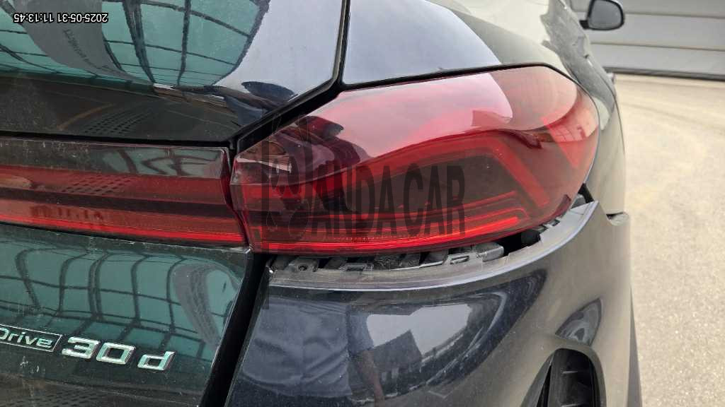 2021 BMW X6 xDrive30d, photograph 9