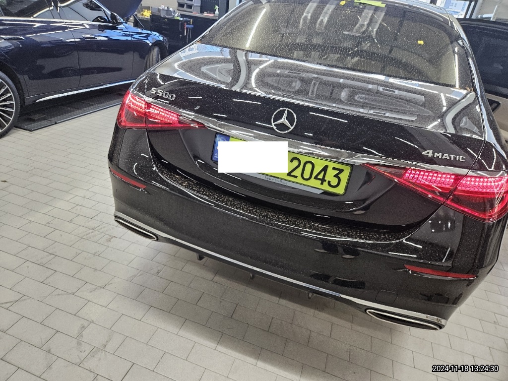 2024 Mercedes-Benz S 500 4MATIC, photograph 1