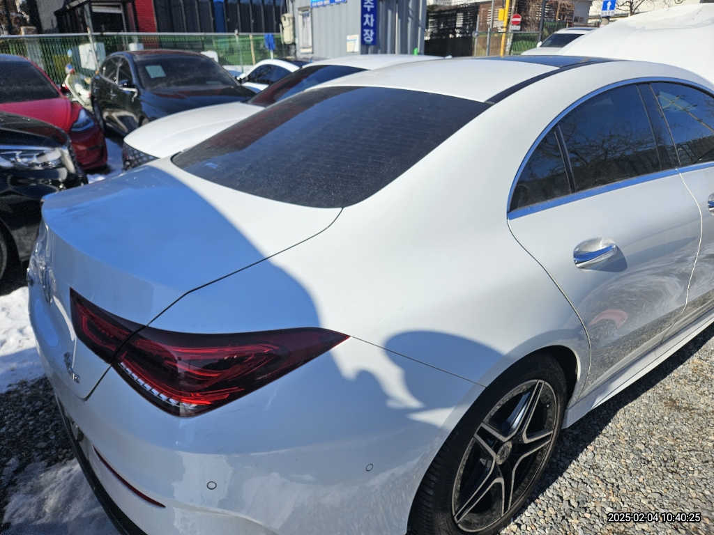 2020 Mercedes-Benz CLA250 4MATIC, photograph 4