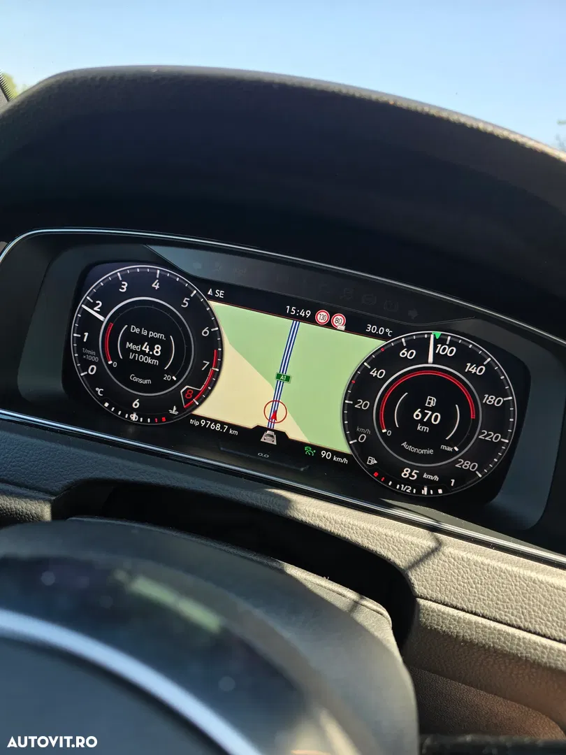 2019 Volkswagen Golf GTI 2.0 TSI OPF Performance, photograph 11