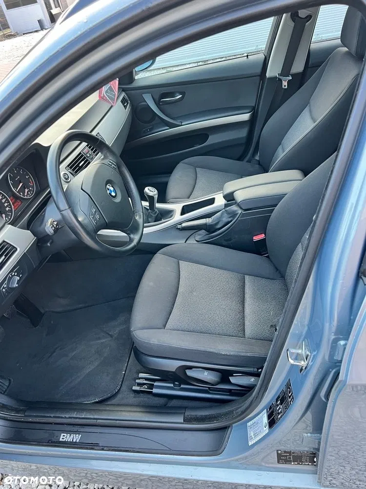 2006 BMW Seria 3, photograph 10